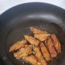 날개펴닭 이미지