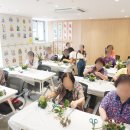 향기가득 원예교실 | 🌿 서초구·강남구 어르신들을 위한 원예힐링프로그램 – 하트폼 꽃꽂이 수업 후기