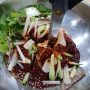 육뚝배기 국밥막국수 이미지