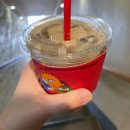 딸기도넛자두커피 이미지