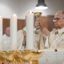 [미사 강론] 교황, “우리 시대의 도전에 직면하여 그리스도를 우리 실존의 중심에 둬야 합니다” 이미지