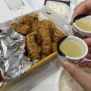 욱이네감자탕 | 여러 변덕스러운 우연이