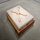 토템89 | [ 루이즈 부르주아 Louise Bourgeois ] 호암미술관 전시 - 『덧없고 영원한 The Evanescent and the...