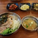 제주어 나들이 | [제주도 비빔국수] 목살한덩이가 올라간 새콤달콤한 비빔국수 안덕면 화순 새물국수