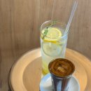 앤트카페 | 속초 해수욕장 라떼가 맛있는 호호앤트 카페 추천 내돈내산 후기