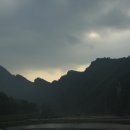 정선군 귤암리의 동강 비온후 풍경 이미지
