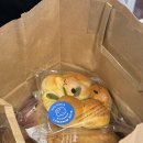 빨간풍차과자점 | 김해 디저트 맛집 | 빵 잘하는 파란풍차과자전문점 맛 후기