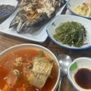 과천청사역 11번 출구 뒤 이미지