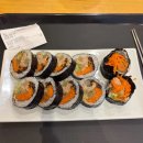 딸기도넛자두커피 이미지