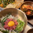 광화문 맛집 우슴 직영점 | 한우 도가니 스지탕 육회비빔밥 보양식 한상 후기