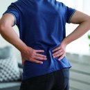 척추 수술받았는데도 통증 지속…원인은 허리디스크 아닌 ‘이것’? 이미지