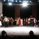 시대는 서커스의 코끼리 타고 이미지