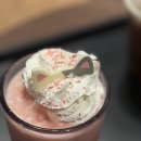 블라썸필드 | 스타벅스 신메뉴 체리블라썸 백도크림 프라푸치노 후기! (스타필드마켓경산점)