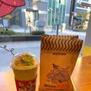 메가엠지씨커피범계로데오점 | 메가커피 신메뉴 <추억의 삼색아이스 프라페+라면땅>기프티콘 선물받아 먹어본 후기!