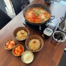 묵은지생삼겹살 - 용인시 수지구 | 묵은지생삼겹살