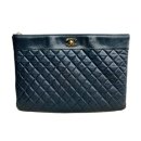 춘의역 1번출구와 2번출구 사이 이미지