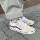 트루웨이브 | 봄에 신기 좋은 가성비 신발 반스 스니커즈 추천! feat. 스케이트 미드, 무신사 할인