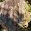 굴암사마애선각좌불상 이미지