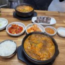 먹보설렁탕순대국 | 신촌 순대국 24시 식당 / 새벽에 딸과 찾은 평안도식당 육개장과 순대 후기