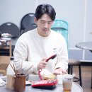 연극 돌아온다 이미지