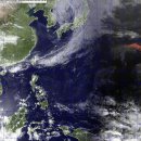 태풍에 버금가는 저기압폭풍에 휘감긴 일본열도 모습 이미지