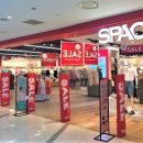 의류매장 이미지