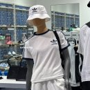 아디다스 ADIDAS 봄-여름 신제품 추천! 바람막이 트랙탑 후드 맨투맨 반팔 트랙팬츠 데님 스커트 쇼츠...