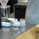 프로컴퍼니(PROH COMPANY) | 아직 남아 있는 고민들에 이 커피가 가뿐한 응원이 되기를