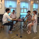 개밥주는 남자 이미지