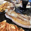 솥뚜껑김치삼겹살 - 중랑구 답십리로77길 35 | 솥뚜껑김치삼겹살