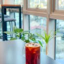 지곡19길 4, (지현동) | 충주 4242카페 Ι 바리스타가 내려주는 커피, 시티뷰가 좋은 카페