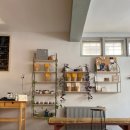 700259 | #21.[루마니아 한달살기] 토요일 오전 별점 좋은 로컬 카페 "Cafea TROP" / 유기농Shop 구경하기