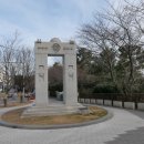 새 천년의 문 이미지