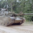 기동훈련중인 미 육군 M60A3 전차 이미지
