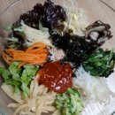 유기농 야채 채식 비빔밥 이미지