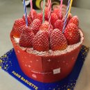 아이랑어린이집 | 베리밤 레드 케이크 솔직 후기 : 아이랑 먹기 좋은 케이크 추천(어린이집 생일 파티 케이크 괜찮을까?)