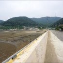 자갈마당 이미지