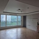 동작구 흑석한강센트레빌2차 33평 확장형 디아망 크림화이트 도배시공 PR002-12 이미지