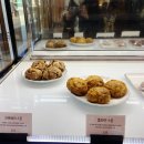 월하A동 | 화성행궁 행궁동 카페 추천 '월하루'