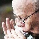 노래하는 하모니카 이미지