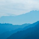 Mt. Kinabalu 정상 부근의 일출 이미지