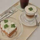 멍멍이와 야옹이 | 대전 용전동 네잎클로버 카페 인커브 후기- 행운라떼, 행운가득토스트