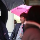 151107 파주아울렛 - 가을비속 우산든 김스타 김진호~~~ㅎ봄!!! 이미지