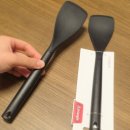 모리 다락방 | 가볍고 오래쓰는 프라이팬 실리콘 뒤집개 볶음주걱 트라이앵글 터너