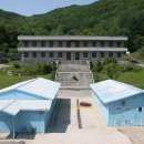 연못이 있는 풍경 이미지