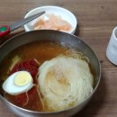 밀면전문집 이미지