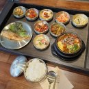 구름속에백반집 이미지