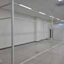 유공간인테리어 | [하남 인테리어] 미사 스카이폴리스 다동 오피스 유리...유리 설치 시공 후기! 백색 갈바 도장으로...