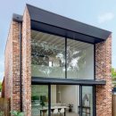 빨간 벽돌집 이미지