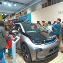 푸른자동차 이미지